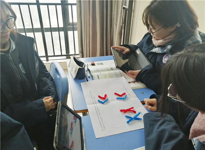 高二级部:同课异构展风采、教研活动促成长(图2)