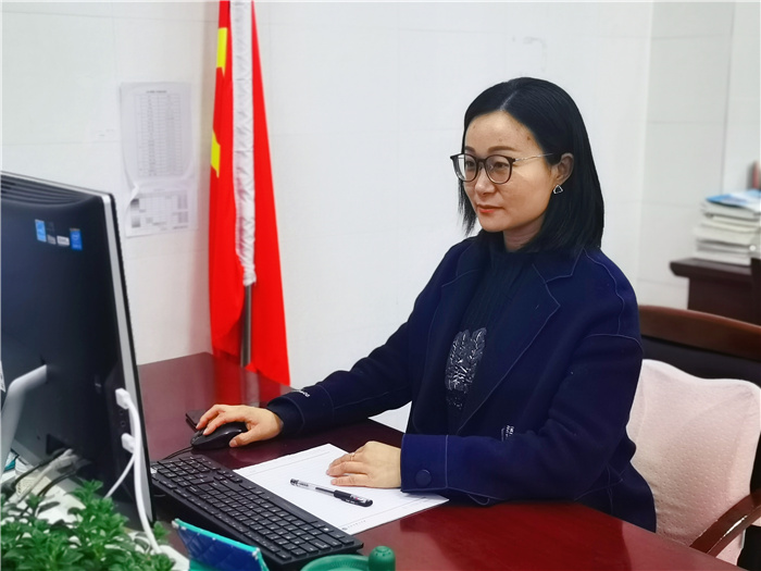 高三级部:为我们共同的目标,沟通,理解,合作(图1)