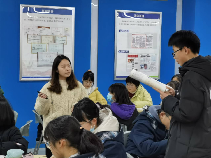 高一级部:新课程、新教材实施专题报道(四)(图2)