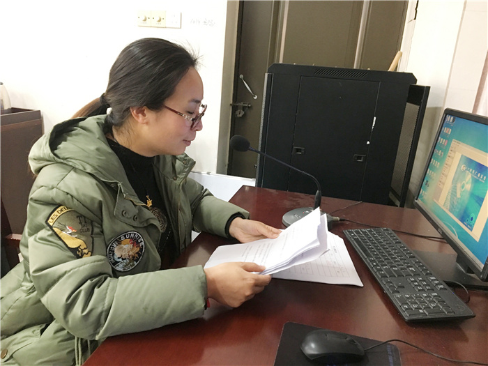 团委:高三学子冬日寒,“心晴”广播送温暖(图1)