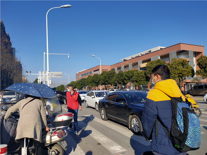 团委:七中学子一家亲,志愿服务正暖心(图4)