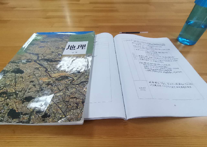 教务处:学习、积累、勤奋(图2)