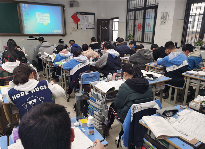 教务处:愉悦·充实·蓬勃(图1)