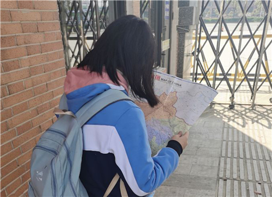 教务处:学生的进步是老师最大的安慰(图2)