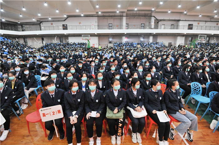 高一级部:致敬建党百年,书写无悔青春(图2)