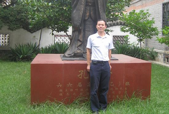 语文高级教师苏卫兵老师简介(图1)