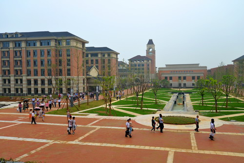 《合肥日报》探访合肥七中新校区(下)(图2)