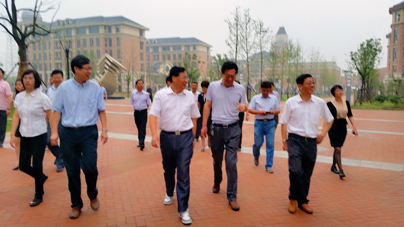 省委常委、市委书记吴存荣调研合肥七中新校(图3)