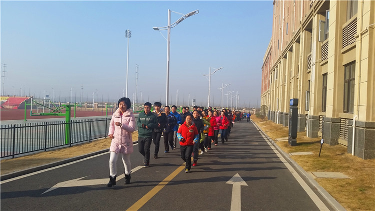 学生体质心中挂,乐跑阳光大课间(图4)