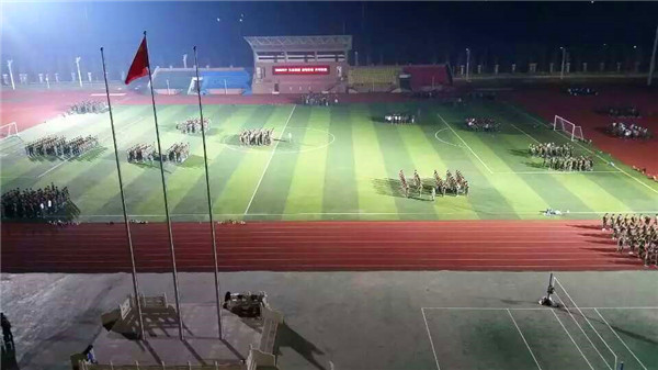 军训号角吹响 学子梦想起航(图9)