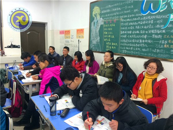 小荷才露尖尖角 早有蜻蜓立上头(图1)