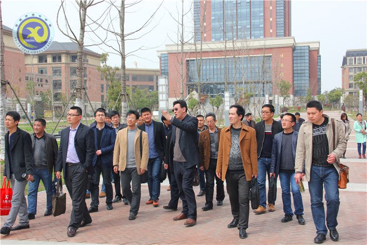 “二轮研讨”助力高效课堂 “三校交流”共创六月华章(图10)