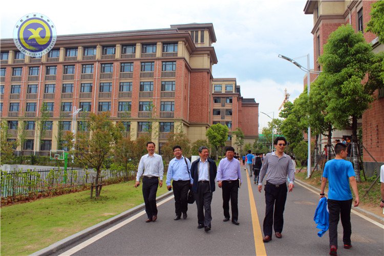 市教育局查凯局长深入学校调研(图5)