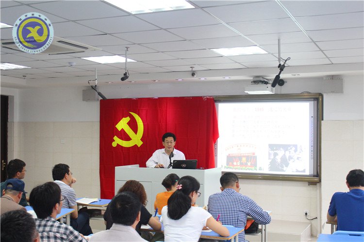 讲党课学党章 重温入党誓词(图3)