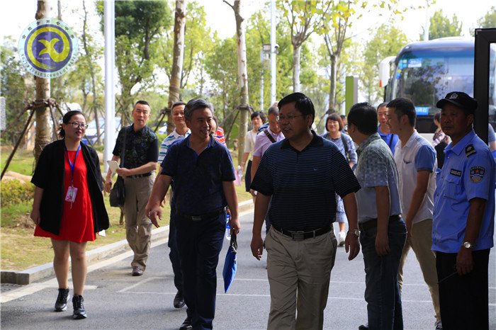 迎合信息时代,构建数字校园(图1)