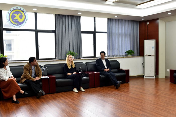 教育搭桥迎来客,中意交流书新章(图2)