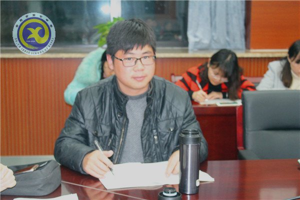 潜心课堂讲看齐 力拼一模见行动(图2)