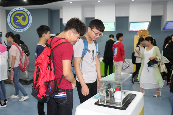 前瞻统筹喜迎新学期   精细实施多彩第一课(图7)