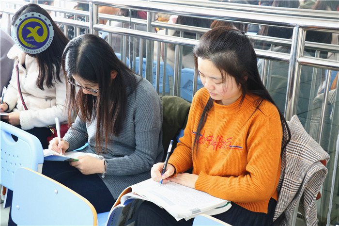 一川霜叶争娇艳 智慧展示竞风流(图7)