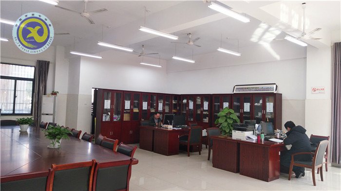 春暖花开迎开学，统筹各方新起航(图2)