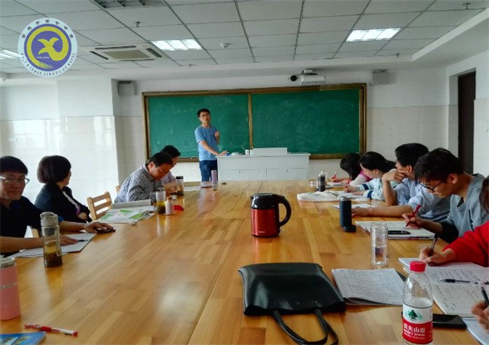  三尺讲台赛风采  百家争艳展水平(图2)