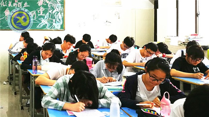 合肥七中2018年校本课程巡展——陈雨婷老师的《经典英语影视欣赏》(图2)