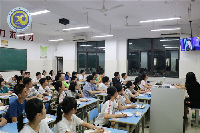 又年九月初来到,丹桂飘香迎新貌(图2)