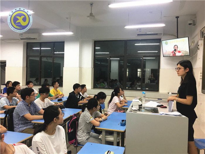 又年九月初来到,丹桂飘香迎新貌(图1)