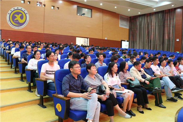 挥洒青春活力  展现师生风采(图2)