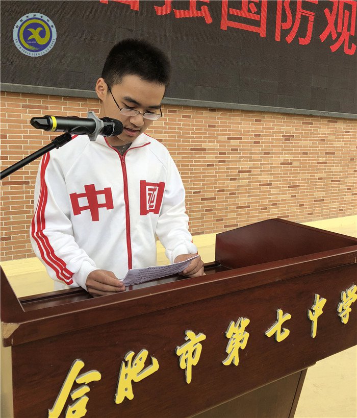 “魔鬼周”军训首日 , 看18级能文能武(图4)