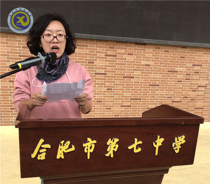 “魔鬼周”军训首日 , 看18级能文能武(图6)