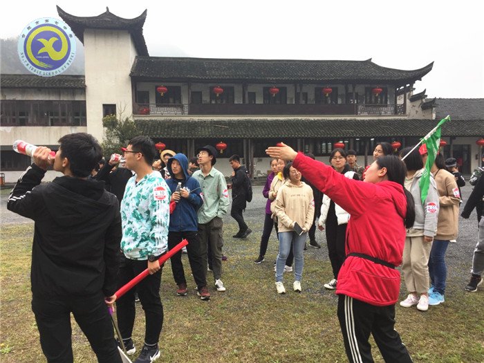 感悟铁军精神 品味徽州古韵(图2)