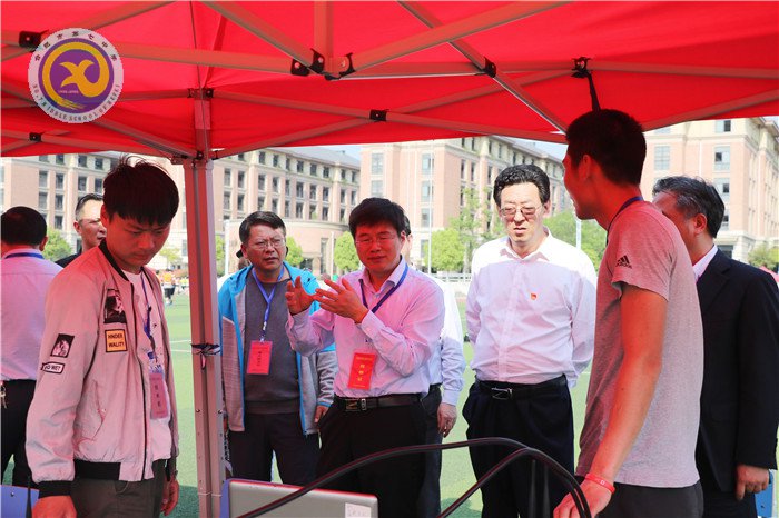 合肥市政府副秘书长谢军督察2019年中考体育考试工作(图2)