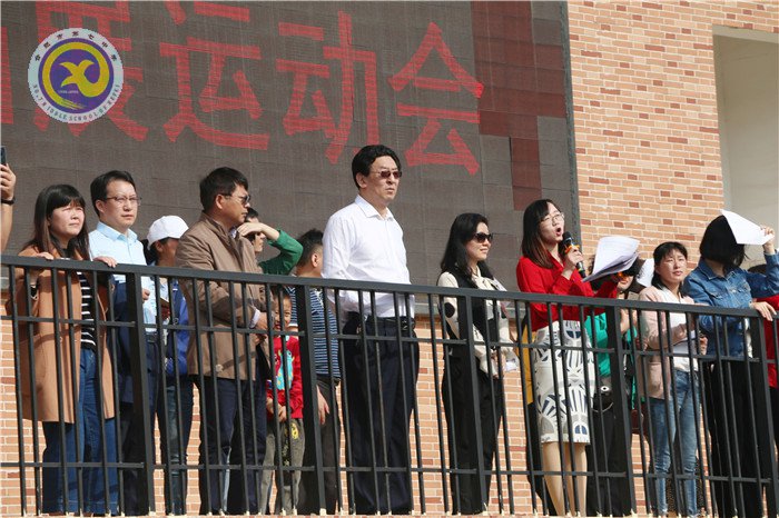 阳光下释放压力 高考前积蓄能量(图2)