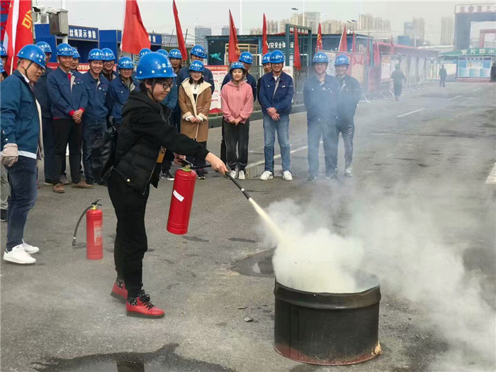 关爱留守中学生 播洒爱心阳光(图3)