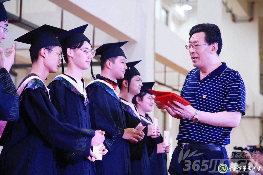 万家热线:美丽青春不散场 人生梦想正起航” 直击合肥七中2019届高三毕业典礼现场(图6)