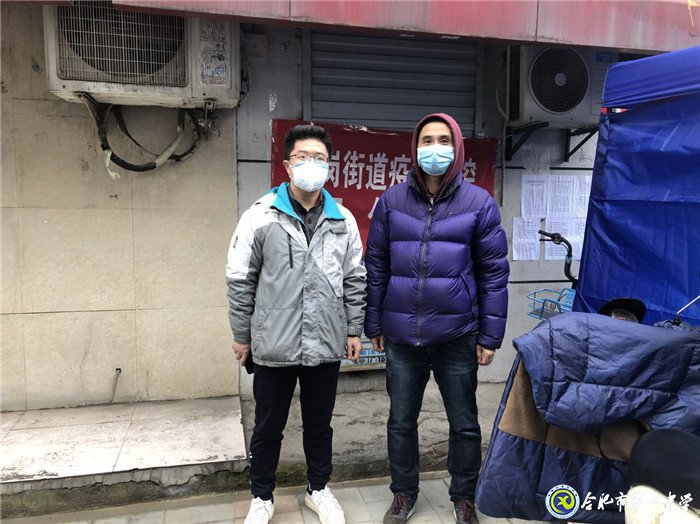 下沉社区践初心 抗疫一线担使命(图1)