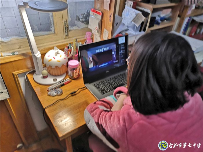 以“艺”战“疫”(图1)