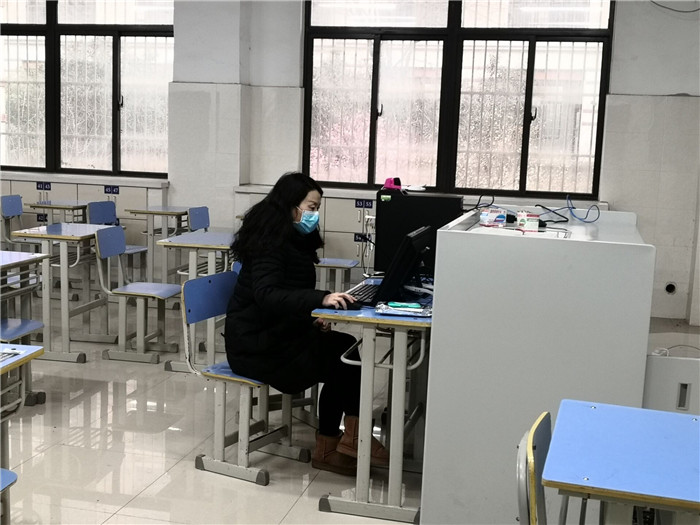 师者如此，下可成蹊(图1)