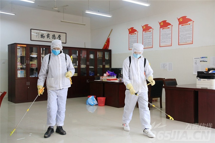 万家热线:合肥七中“无害消杀”防疫 安全迎接学生返校 (图)(图10)