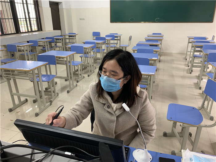 守这片桃李，待那时花开(图2)