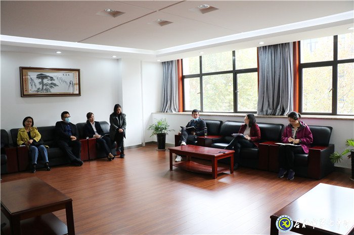 教育视导重务实   家校共育促成长(图1)