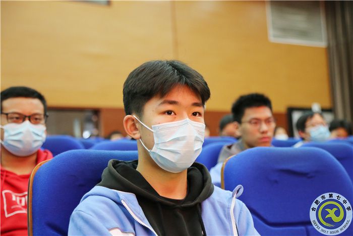 铭记光辉历程,肩负时代使命(图3) 铭记光辉历程,肩负时代使命(图3)