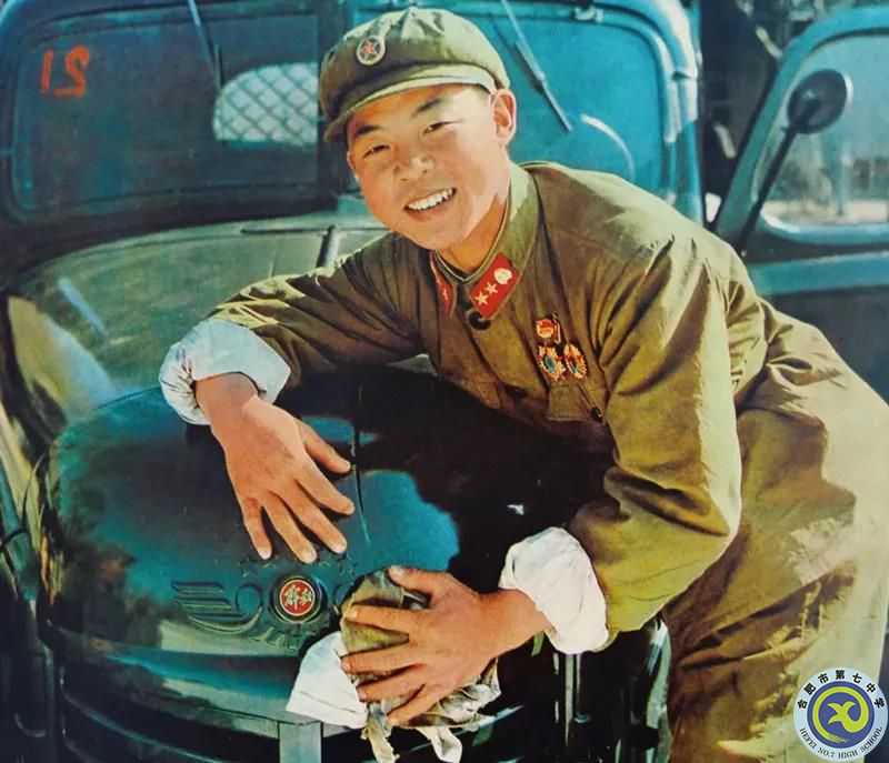 △雷锋最喜爱的汽车是新中国自主生产的“解放牌CA10”.jpg △雷锋最喜爱的汽车是新中国自主生产的“解放牌CA10”.jpg