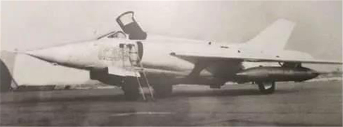 △强—5强击机.jpg △强—5强击机.jpg