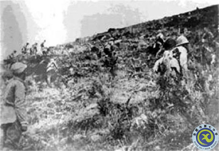 △我军猛攻孟良崮.jpg △我军猛攻孟良崮.jpg