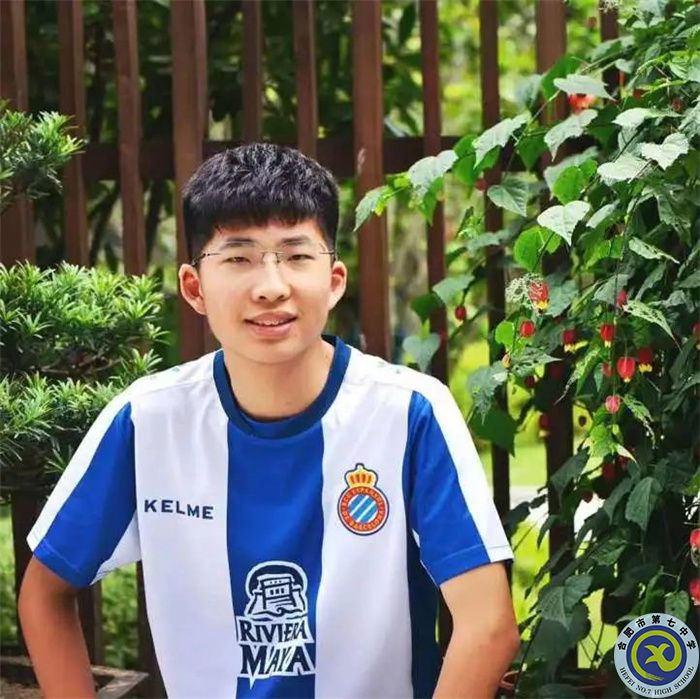 管昕宸.jpg 管昕宸.jpg