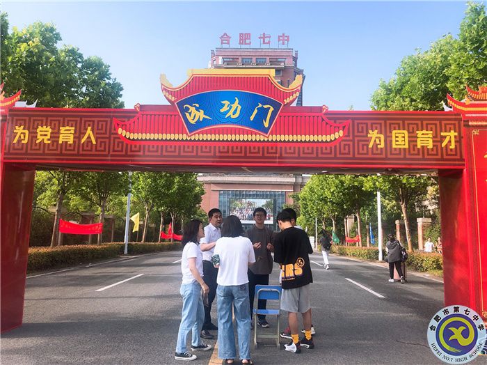 六月四号挂高粽的小蜜蜂们.jpg 六月四号挂高粽的小蜜蜂们.jpg