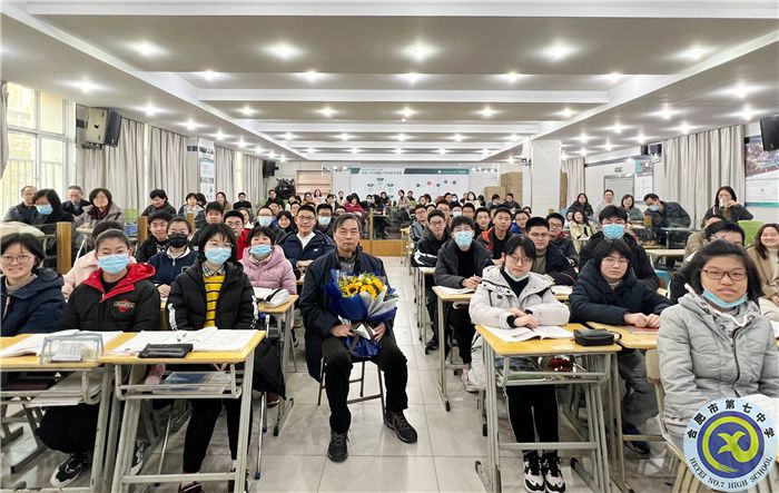 教科研处:合肥七中语文组赴合肥六中观摩学习(图2) 教科研处:合肥七中语文组赴合肥六中观摩学习(图2)