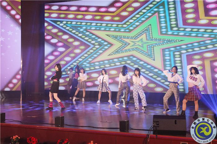 16舞蹈串烧《Yes popper is locor》1.jpg 16舞蹈串烧《Yes popper is locor》1.jpg